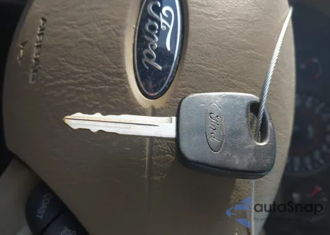 2005 Ford Focus Zx4 z USA, uszkodzony, nr VIN 1FAFP34N95W258850